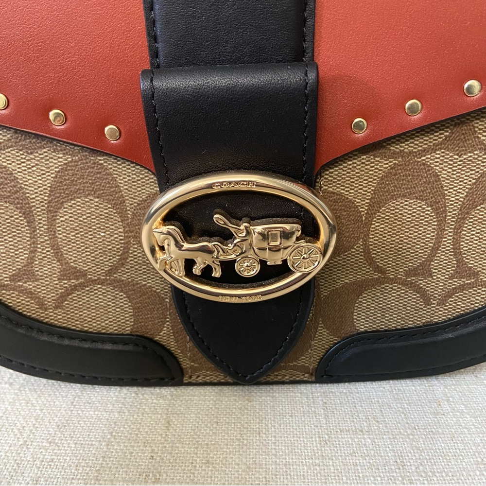 COACH NWOT Georgie Color Block Saddle Bag - Picture 2 of 9